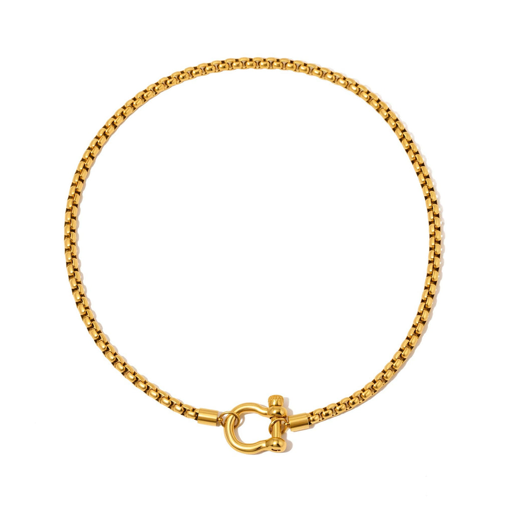 Lucky Me Horseshoe Toggle Necklace - WATERPROOF: Gold
